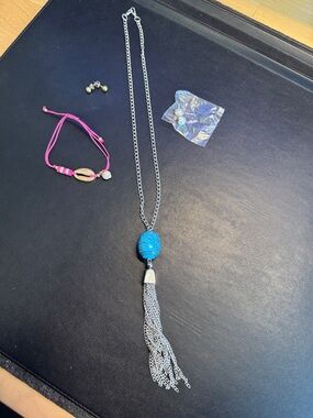 Mixed lot of jewelry